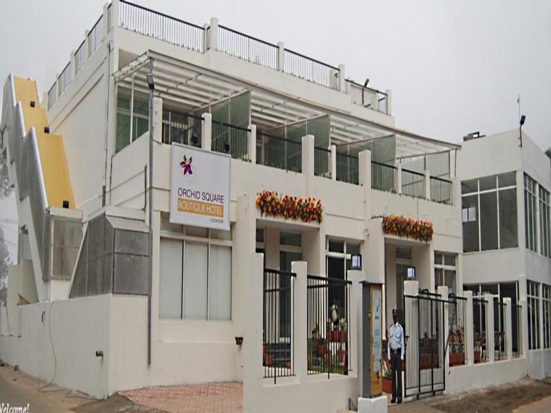 Hotel Orchid Square à Coonoor Extérieur photo